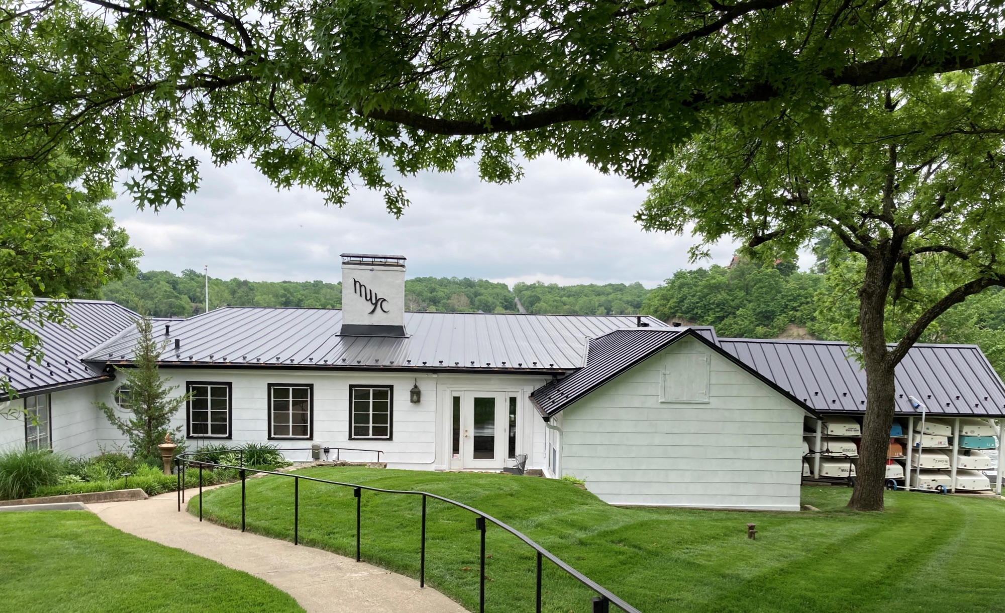 The Missouri Yacht Club clubhouse on Lake Lotawana